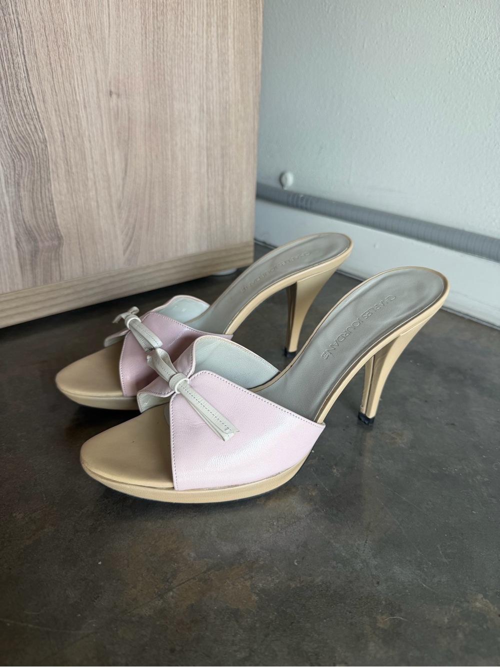 Vintage Y2K pink Bow Mules Charles Jordan